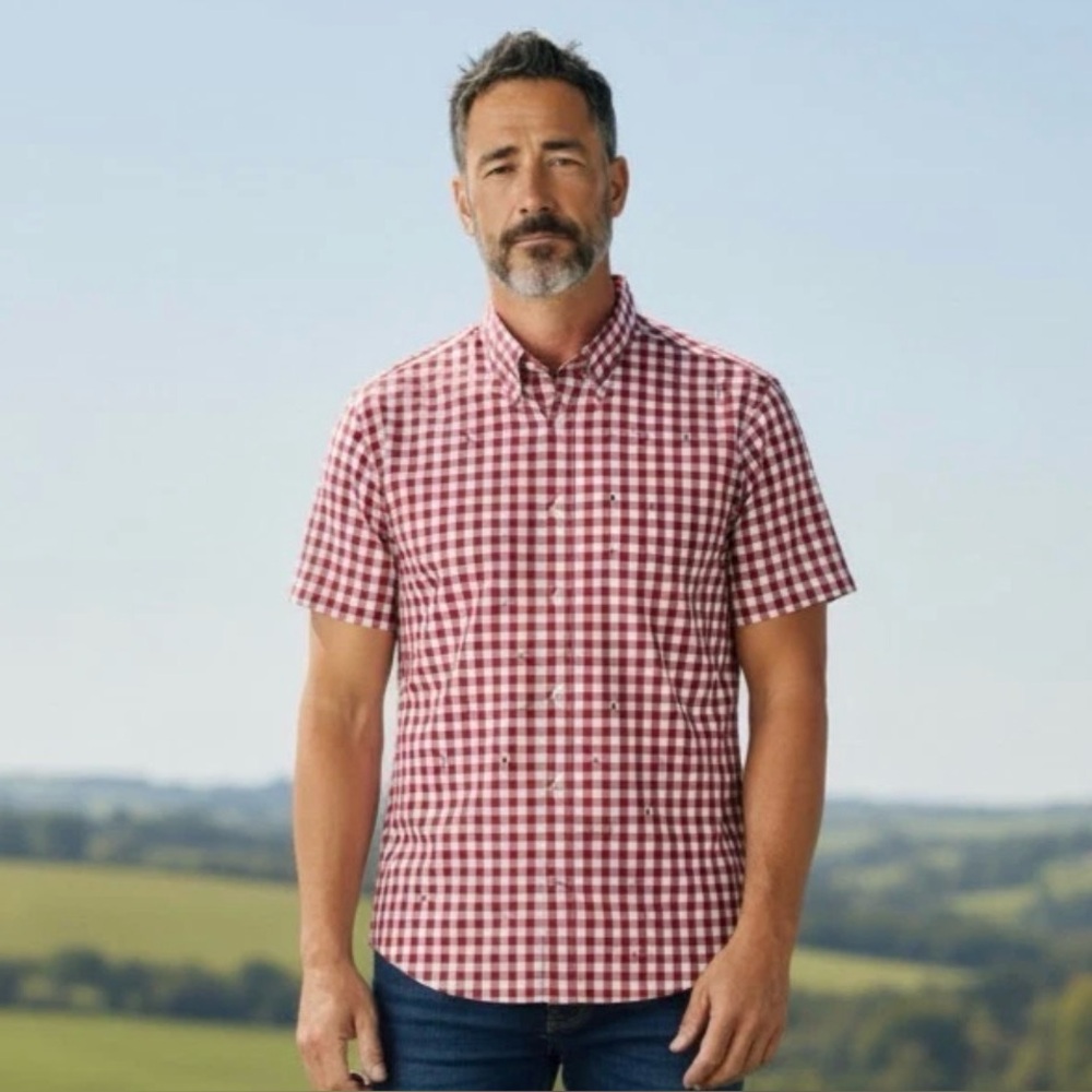 L.L.Bean Men’s Large Short Sleeve Wrinkle Resistant Gingham (Red/White)